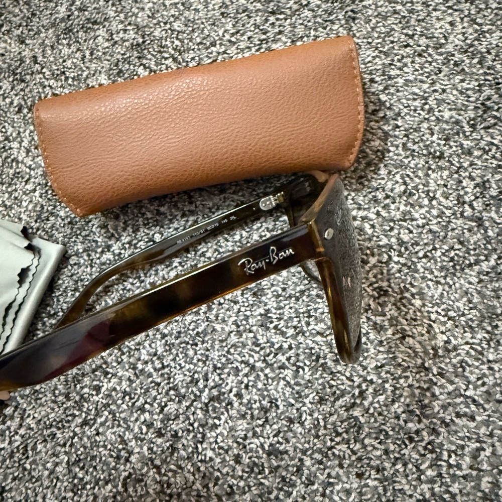 Ray-Ban RB4147 Boyfriend Sunglasses Havana Tortoise Frame Brown Gradient Lenses - Picture 4 of 7